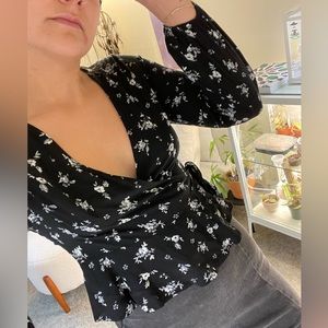 Floral Black and White Peplum Cropped Wrap Top Shirt